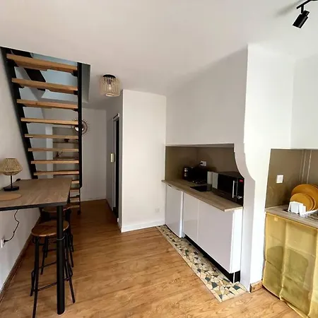Maisonnette Dans Vieux Village Espere Exterior foto